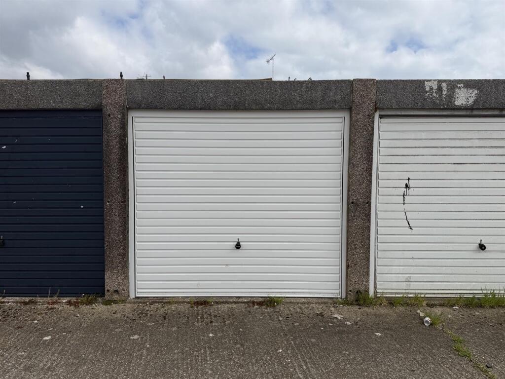Garages for rent in Littlehampton. From Glyn-Jones & Co - Rustington Covering West Sussex