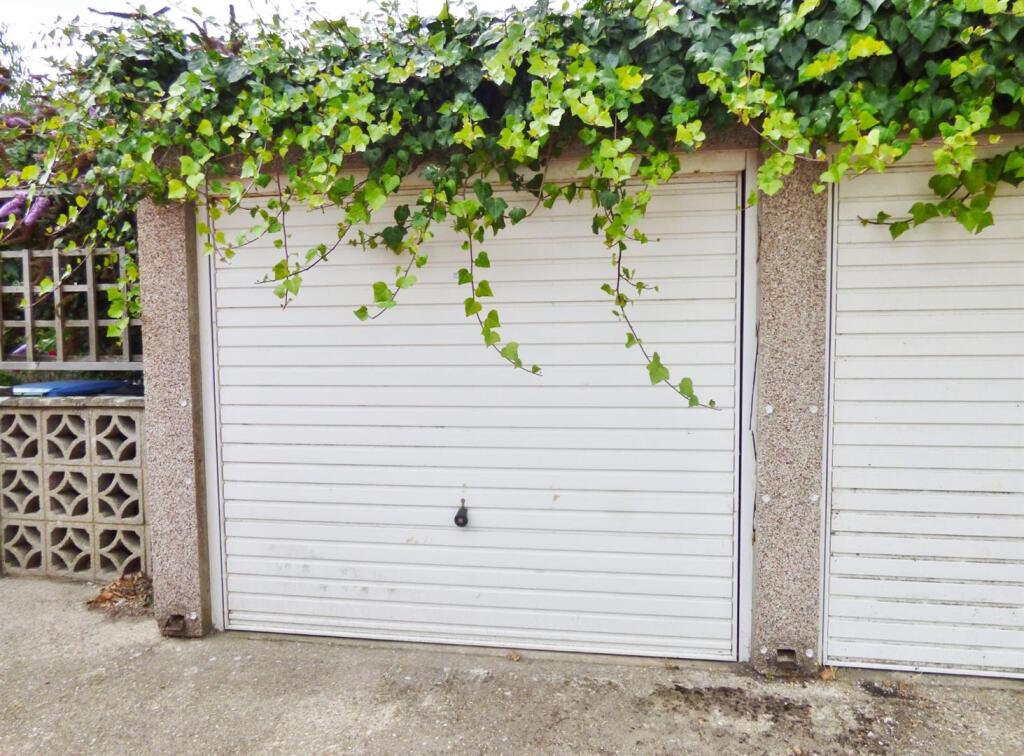 Garages for rent in Littlehampton. From Glyn-Jones & Co - Rustington Covering West Sussex