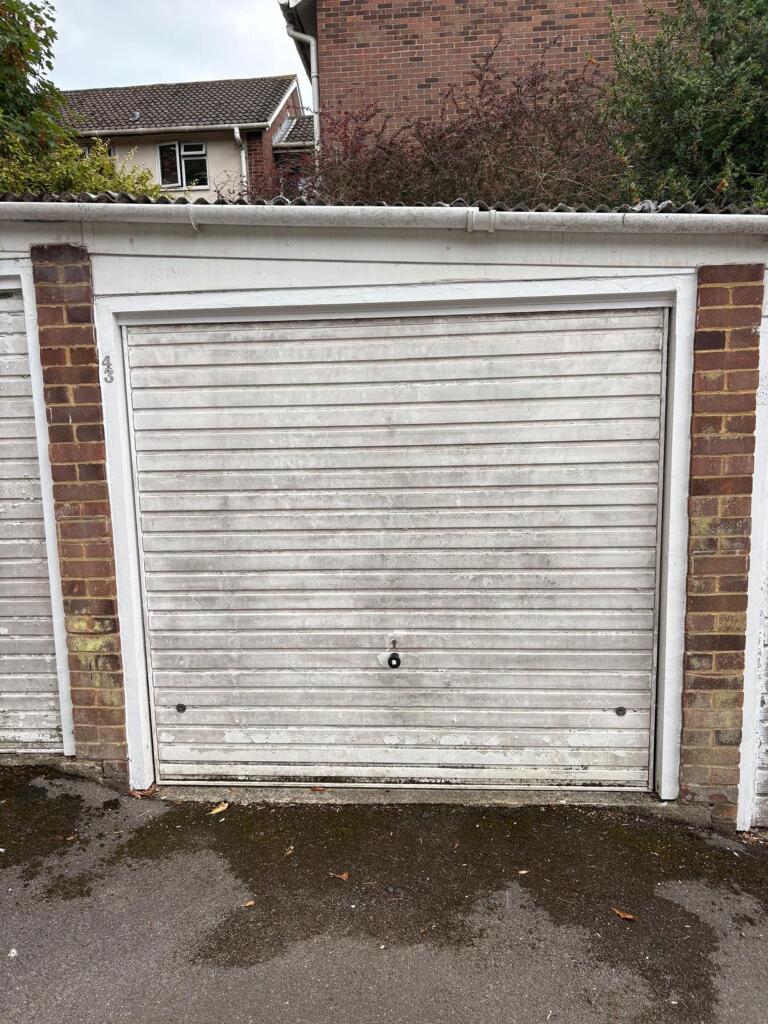 Garages for rent in Brighton and Hove. From Coapt - Brighton
