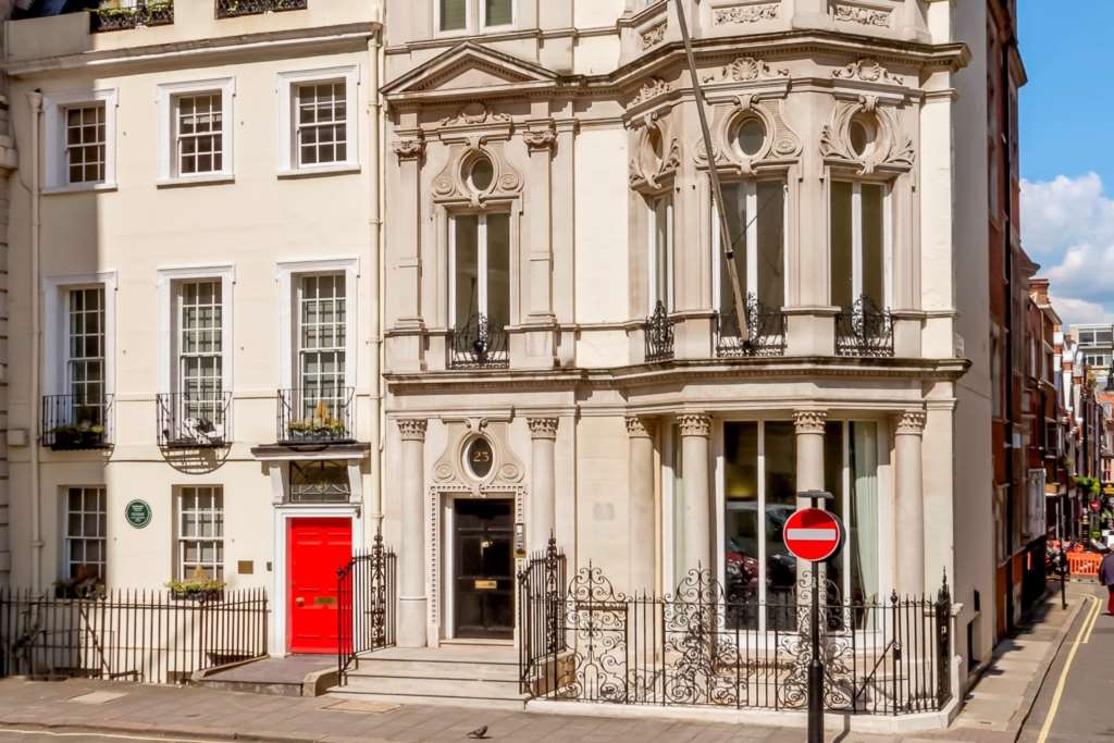 Serviced Office for rent in London. From Next Property - London