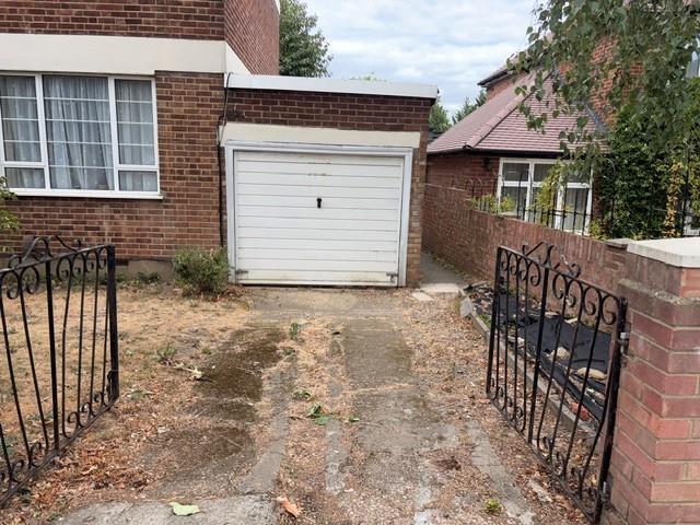 Car Parking for rent in Greenford. From Sworn and Co - Chiswick High Road