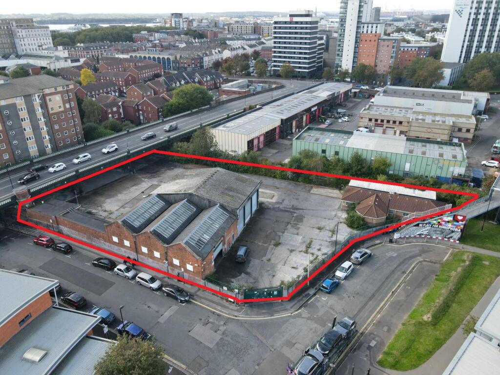 Dev Land - Leisure for rent in Southampton. From Christopher St James - Colliers Wood