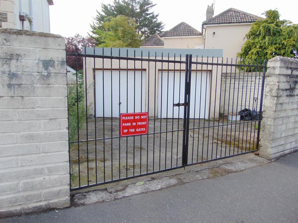 Garages for rent in Bristol. From Holbrook Moran - Redfield Garages for rent in Bristol. From Holbrook Moran - Redfield