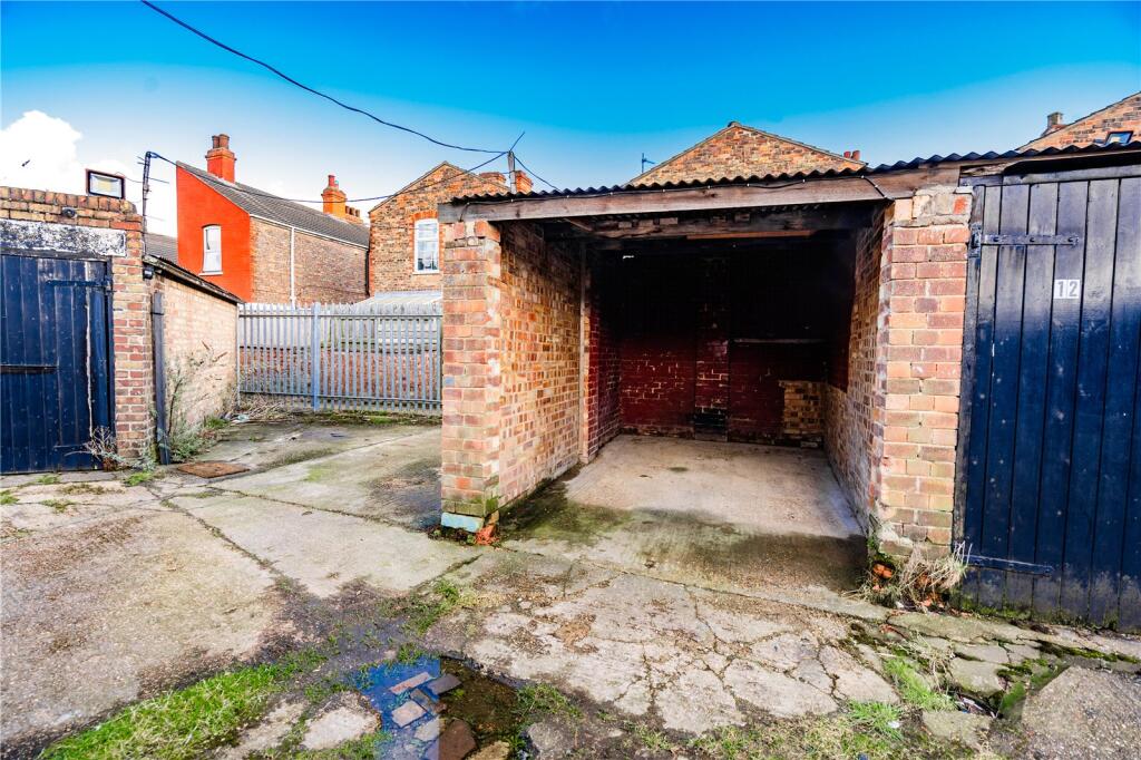 Garages for rent in Cleethorpes. From Jackson Green & Preston - Grimsby