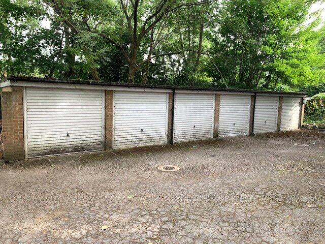 Garages for rent in Hornsey. From Dutch & Dutch - West Hampstead