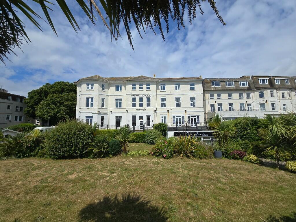 Hotel Room for rent in Bournemouth. From Gordon Barker Ltd - Bournemouth