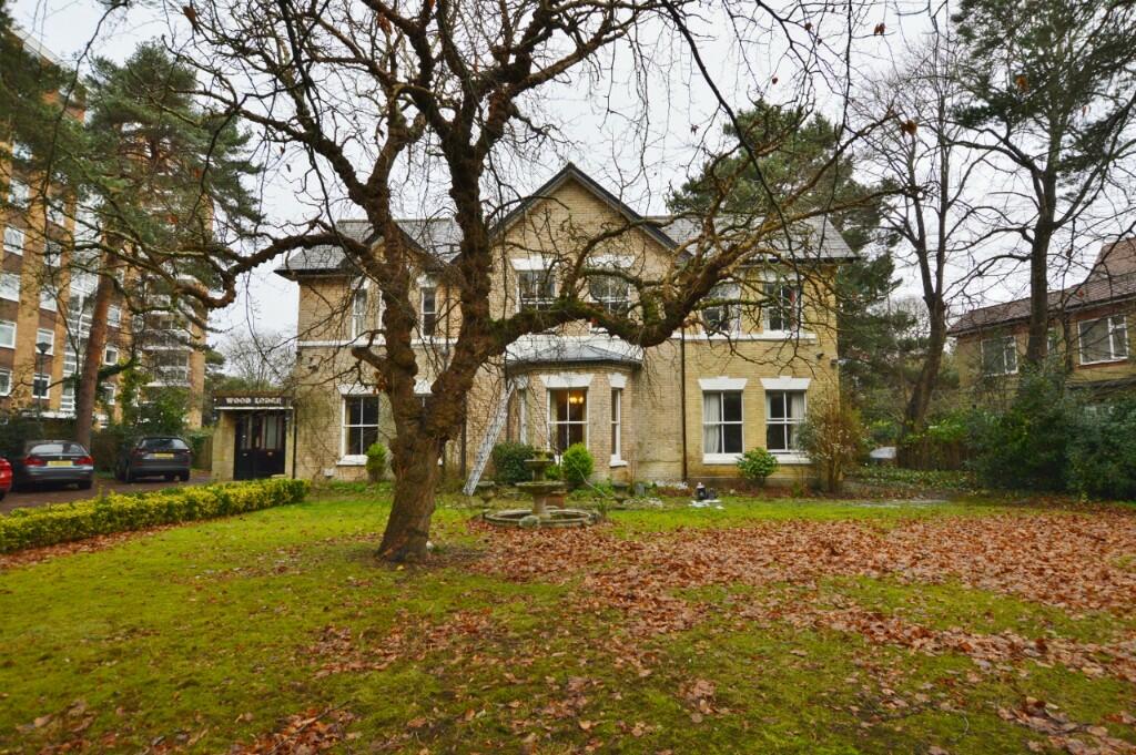 Hotel Room for rent in Bournemouth. From Gordon Barker Ltd - Bournemouth