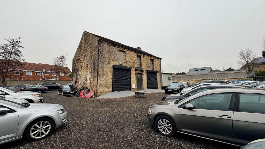 Dev Land - Leisure for rent in Dewsbury. From Hunters - Dewsbury