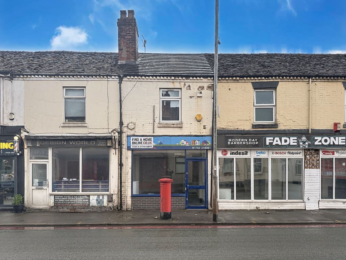 ( Retail ) - A1 Centre for rent in Stoke-on-Trent. From Wards Property Management