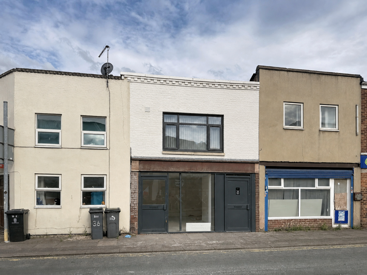 ( Retail ) - A1 Centre for rent in Stoke-on-Trent. From Wards Property Management