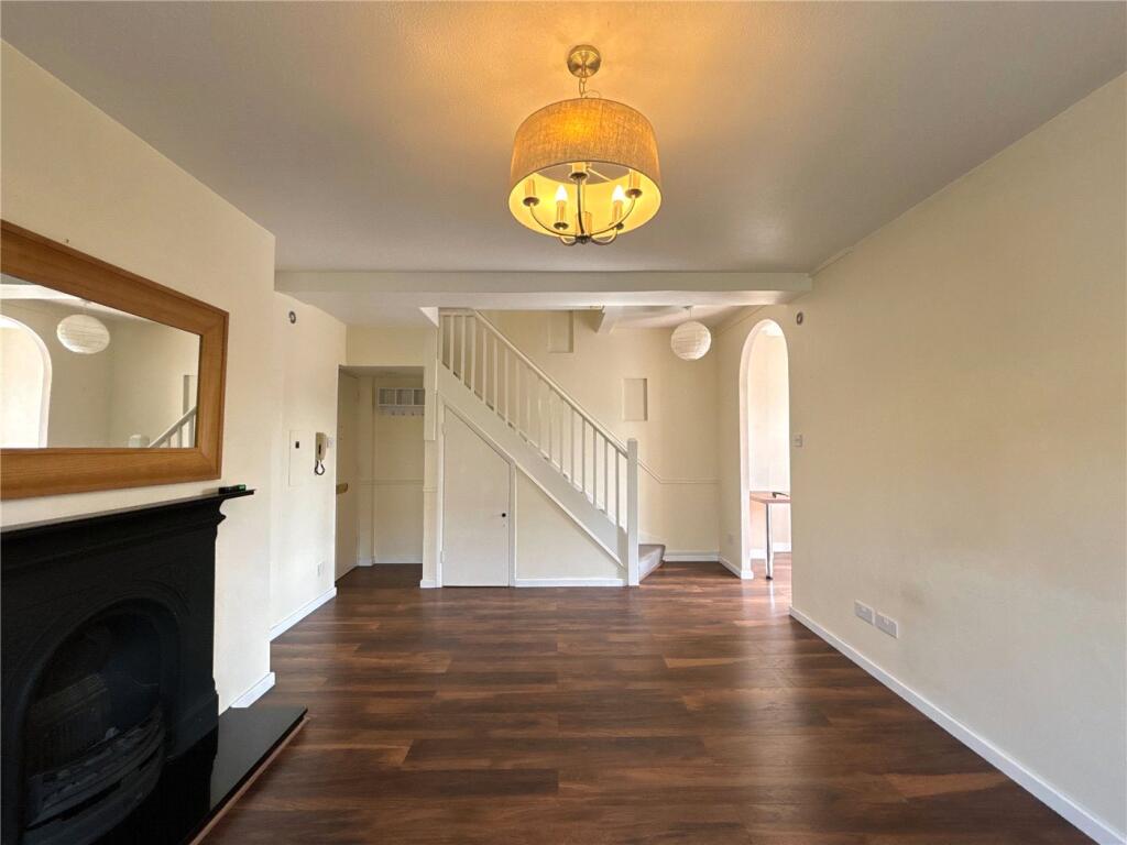 Car Parking for rent in Poplar. From Winkworth - Surrey Quays