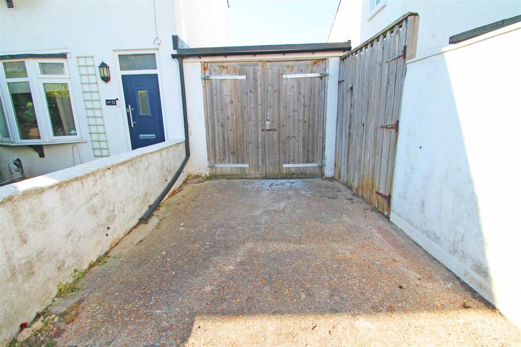 Garages for rent in Ovingdean. From Goldin Lemcke - Hove