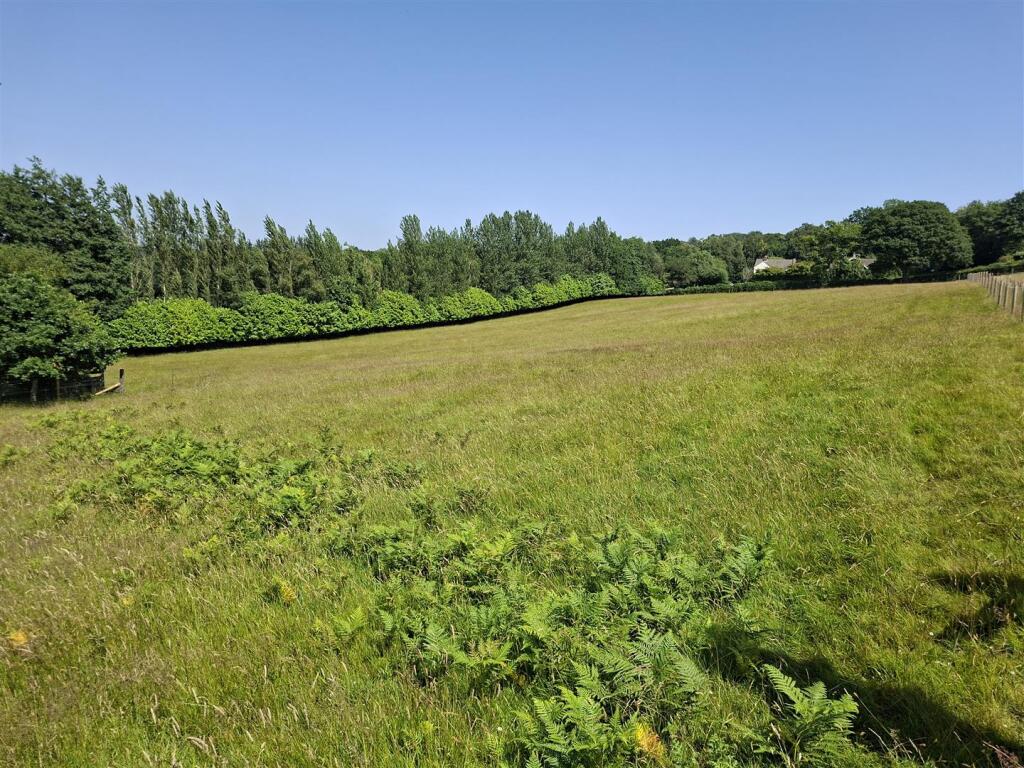 Dev Land - Leisure for rent in Axminster. From Symonds & Sampson - Axminster