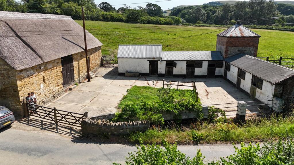 Dev Land - Leisure for rent in Chideock. From Symonds & Sampson - Axminster