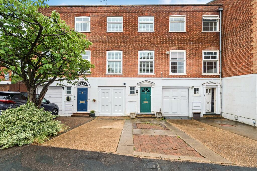 Car Parking for rent in Kingston upon Thames. From Kinleigh Folkard & Hayward - Sales - Kingston Upon Thames