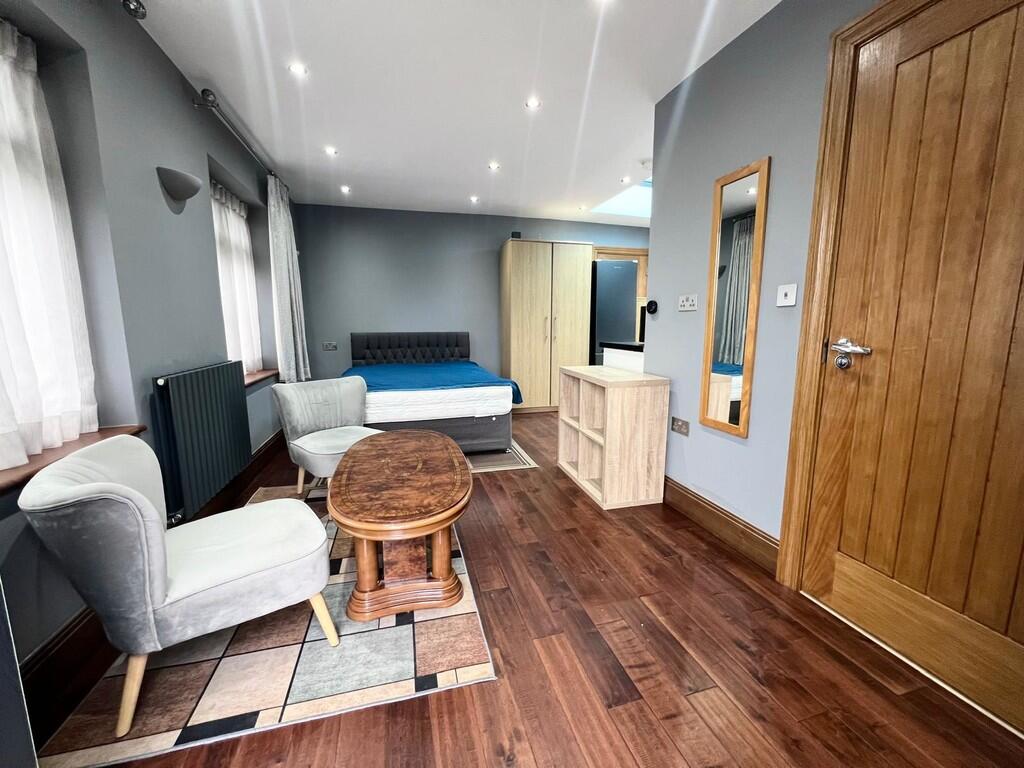 Dev Land - Leisure for rent in Harrow. From Property Hub - Wembley