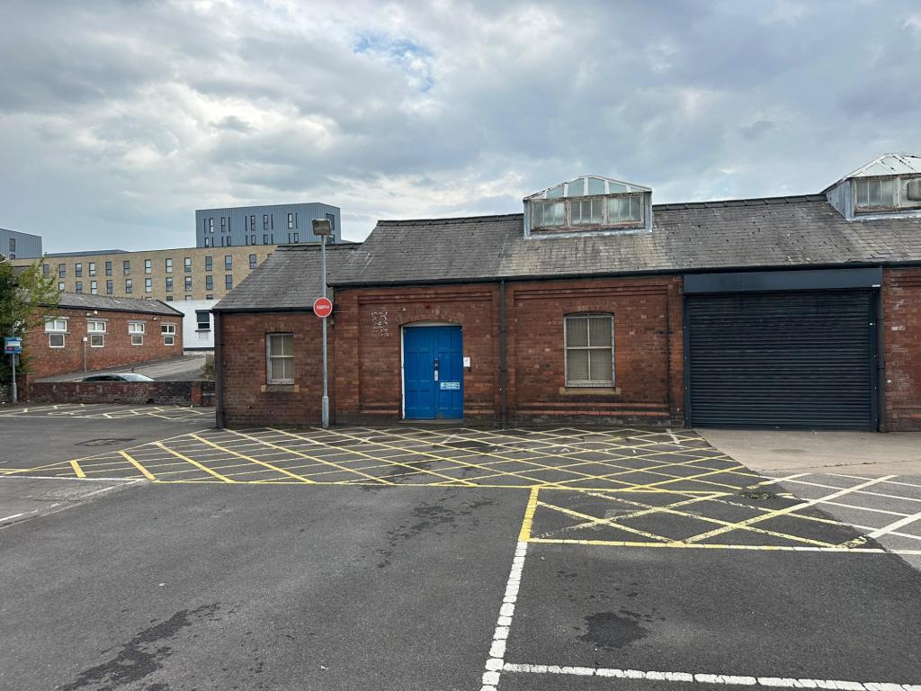 ( Office ) - Business Park for rent in Preston. From Kingswood Properties City Center