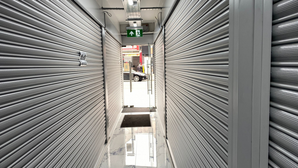 Retail Property (High Street) for rent in Southall. From Galaxy Real Estate