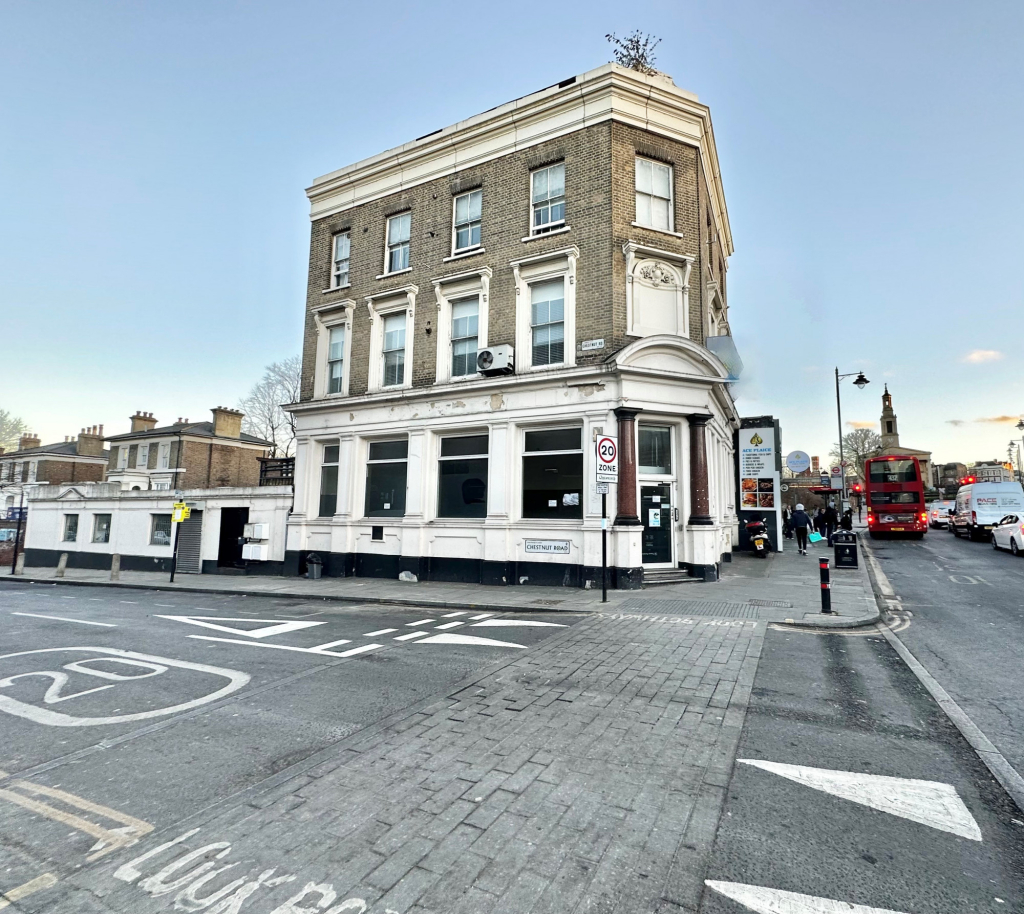 ( Retail ) - A1 Centre for rent in London. From Galaxy Real Estate