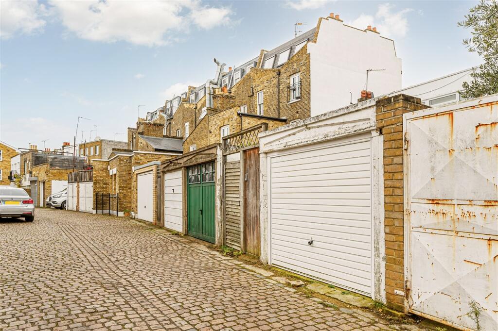 Garages for rent in Fulham. From Kerr and Co - Shepherds Bush & Hammersmith