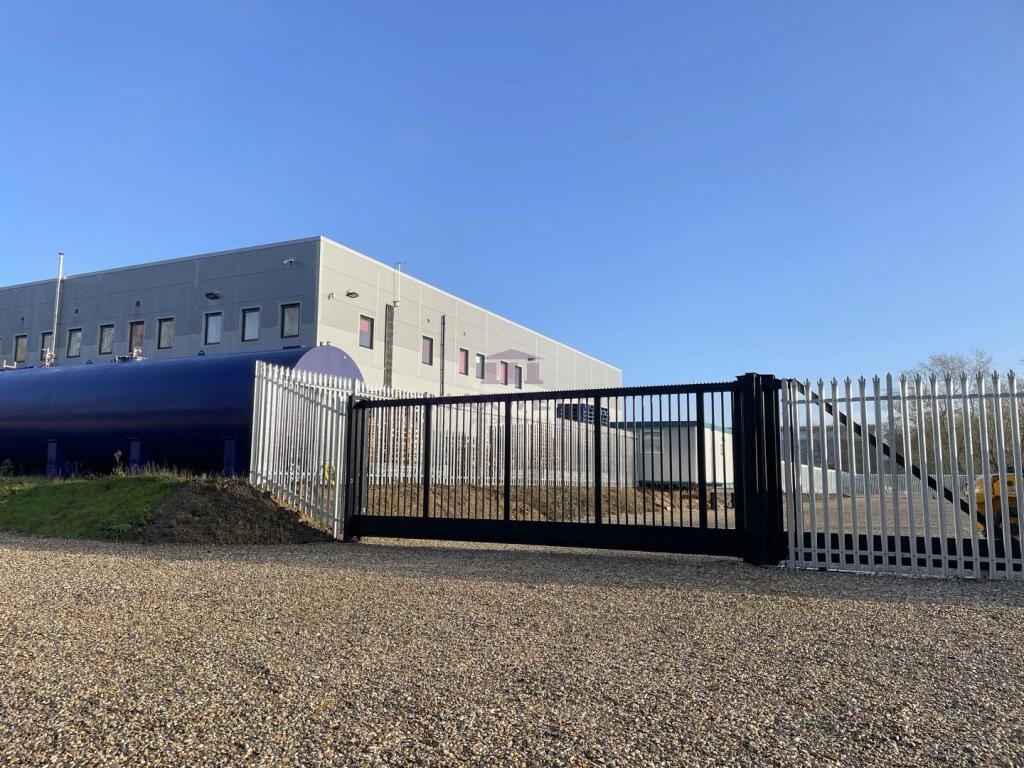 Car Parking for rent in . From Maxwell Property - London