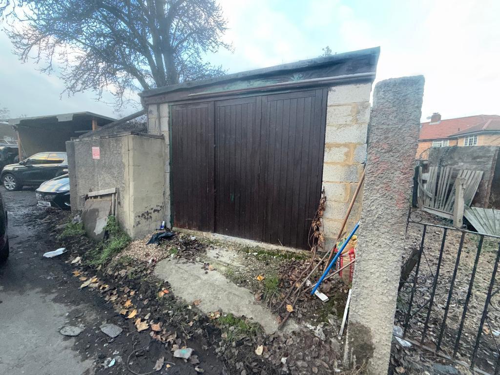 Garages for rent in Acton. From Savoy Property Consultants - West London