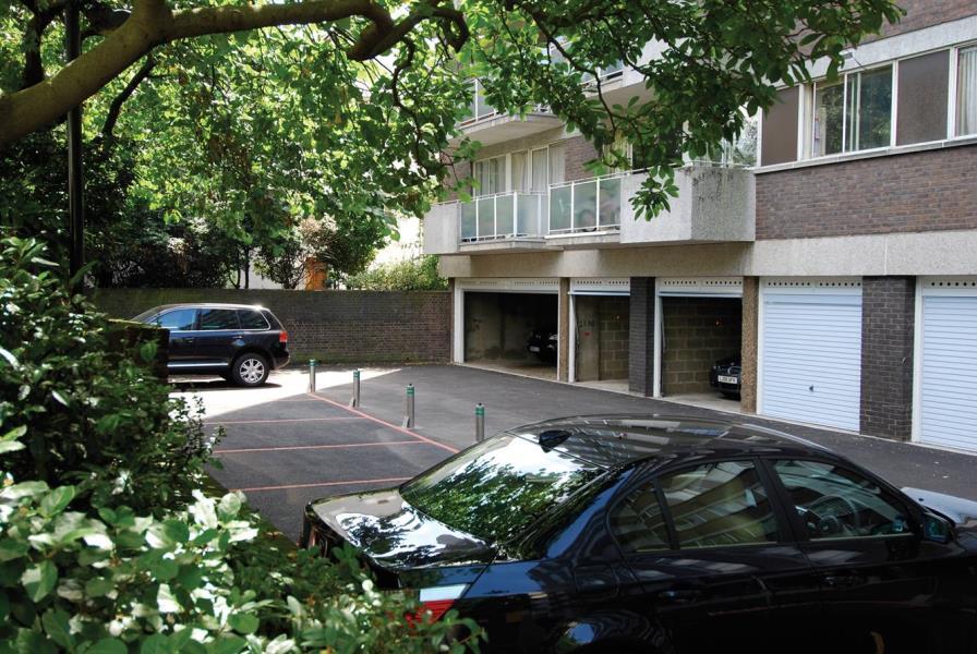 Garages for rent in Kensington. From Wedgewood Estates - London