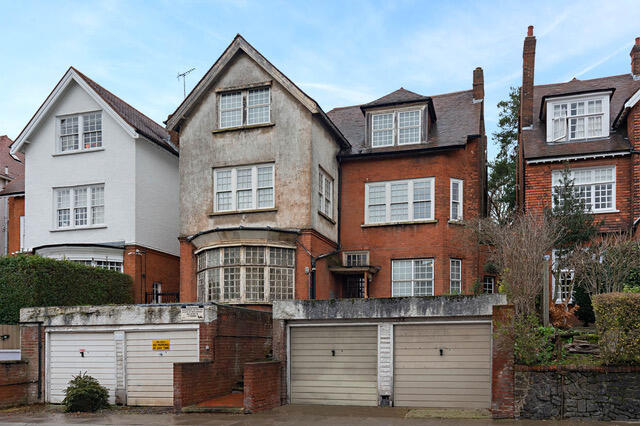 Garages for rent in Hampstead. From WOODHOUSE ESTATES AGENTS
