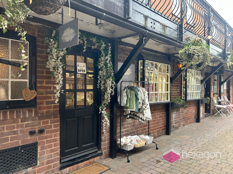 Retail Property (High Street) for rent in Stourbridge. From Hexagon Commercial Property