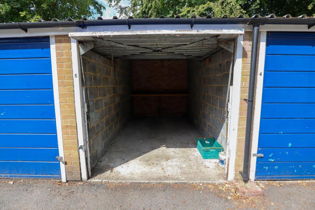 Garages for rent in Caterham. From Bond & Sherwill - Coulsdon