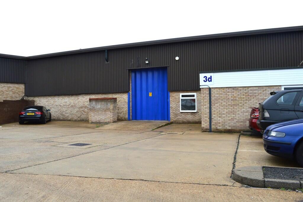 ( Indus ) - B8 Warehouse/Distr for rent in Witham. From Fenn Wright - Chelmsford