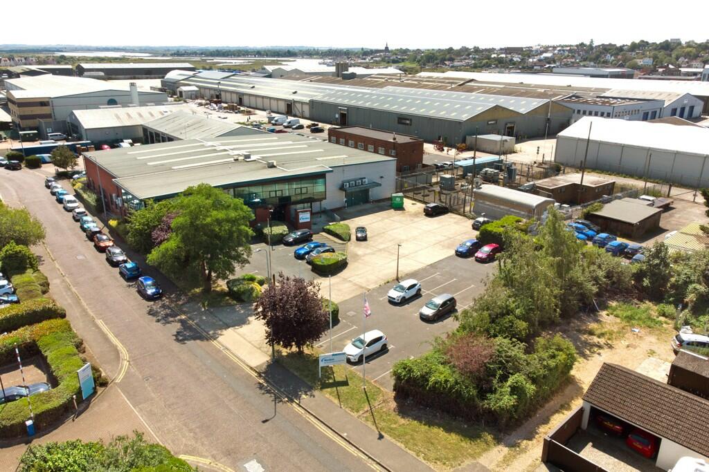 ( Indus ) - B8 Warehouse/Distr for rent in Maldon. From Fenn Wright - Chelmsford