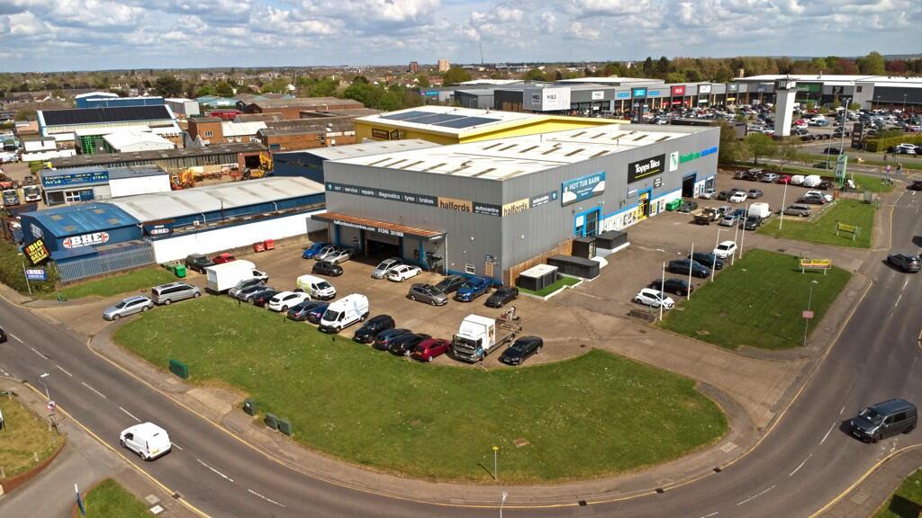 ( Indus ) - B8 Warehouse/Distr for rent in Writtle. From Fenn Wright - Chelmsford