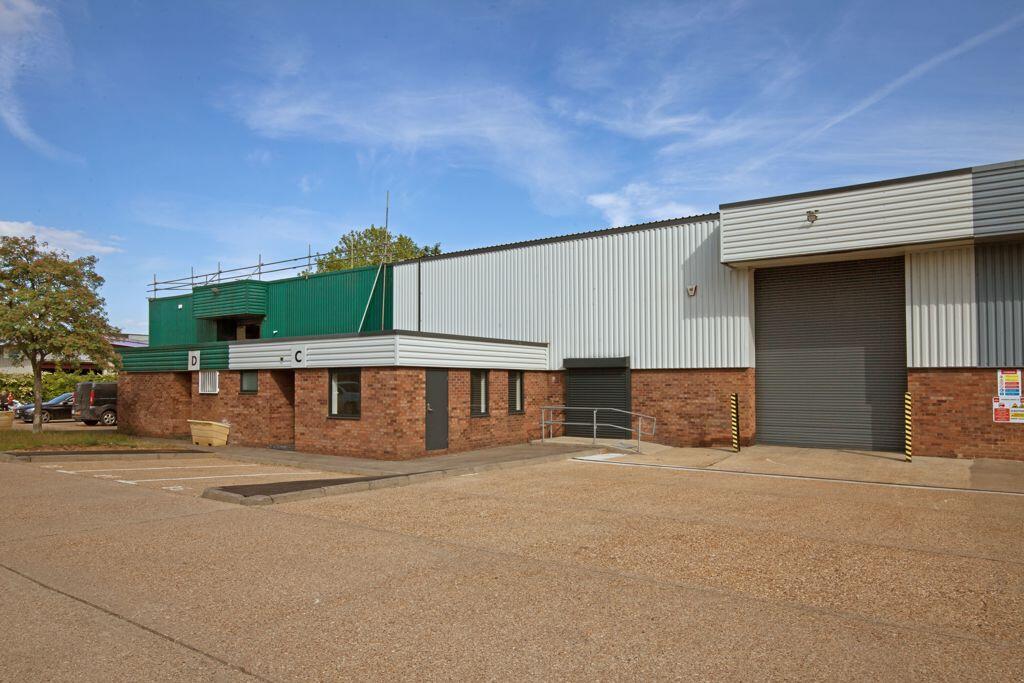 ( Indus ) - B8 Warehouse/Distr for rent in Rivenhall End. From Fenn Wright - Chelmsford