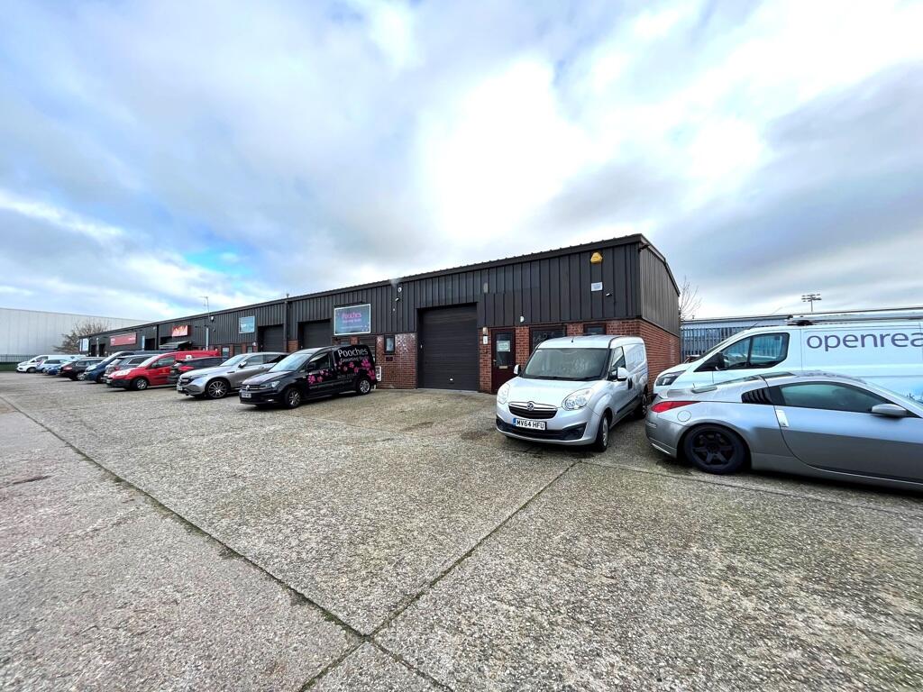 ( Indus ) - B8 Warehouse/Distr for rent in Sandon. From Fenn Wright - Chelmsford