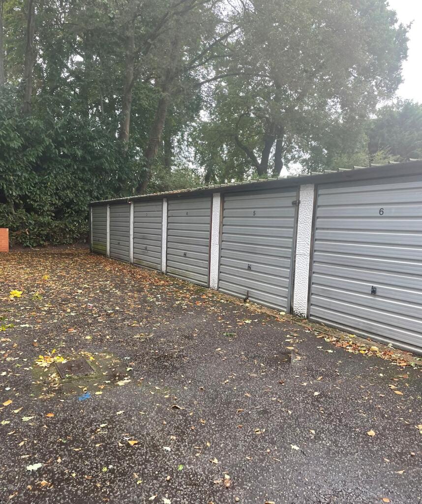 Garages for rent in Weybridge. From Leaders Lettings - Weybridge