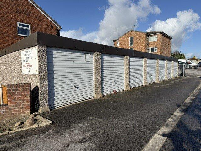 Garages for rent in Troydale. From Linley & Simpson - Pudsey