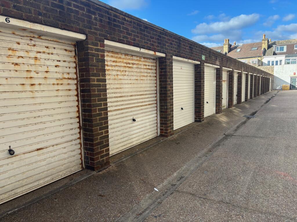 Garages for rent in Brighton and Hove. From Ellmans - Hove Garages for rent in Brighton and Hove. From Ellmans - Hove