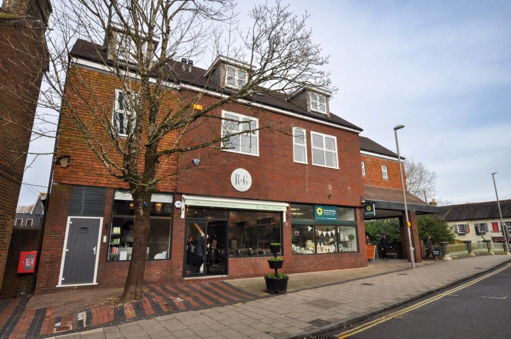 Block for rent in Wimborne Minster. From Fisks - Wimborne