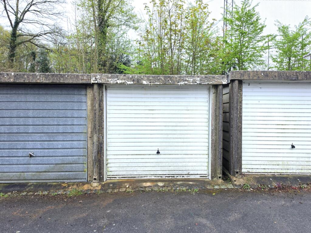 Garages for rent in Haywards Heath. From Holroyd Homes Ltd - Haywards Heath