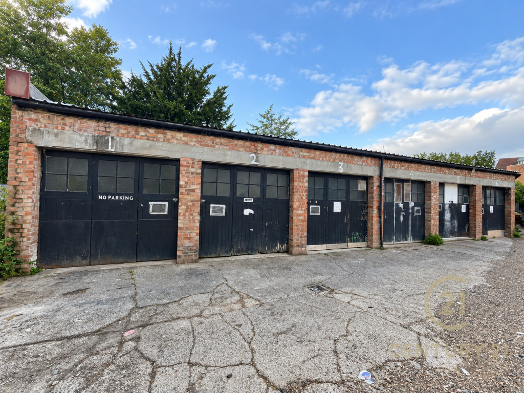 Car Parking for rent in Kingston upon Thames. From Century 21 Royale - Kingston Upon Thames Car Parking for rent in Kingston upon Thames. From Century 21 Royale - Kingston Upon Thames