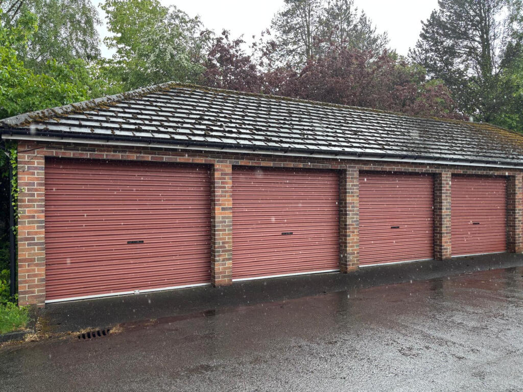 Garages for rent in Shadwell. From Executive Lets - Leeds