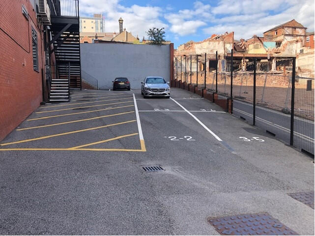 Car Parking for rent in Kingsfold. From Kingswood - Fulwood