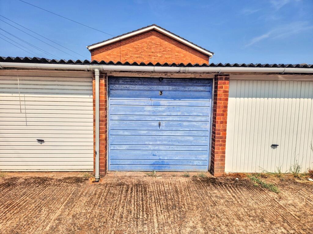 Garages for rent in Exeter. From Underhill Estate Agents - Exeter