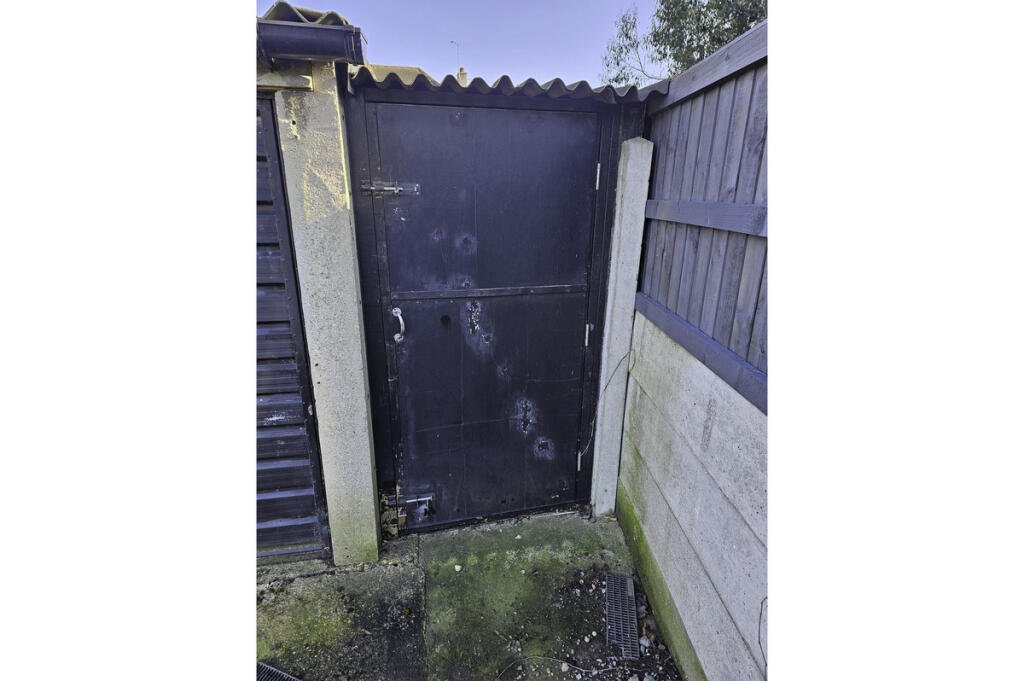 Garages for rent in Southend-on-Sea. From Gilbert & Rose - Leigh-on-sea