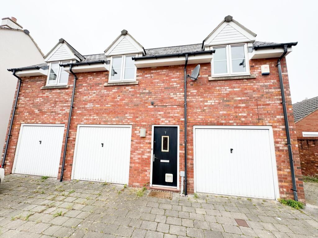 Garages for rent in Portishead. From West Coast Properties - Portishead Garages for rent in Portishead. From West Coast Properties - Portishead