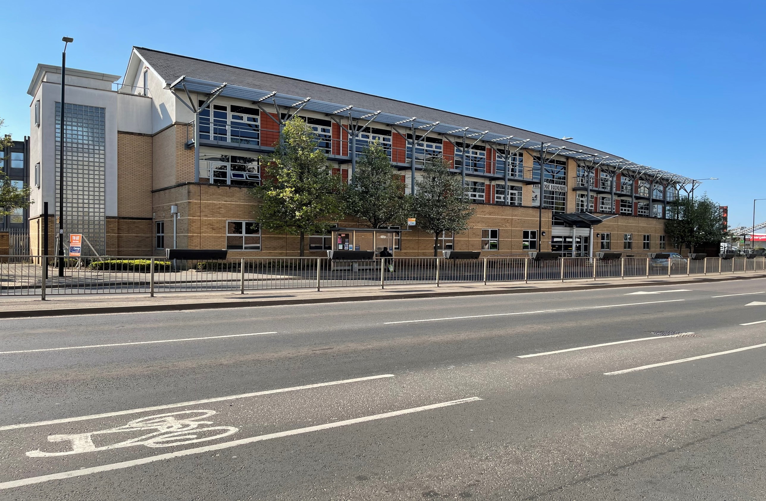 Office for rent in Rugby. From George and Company Surveyors Ltd - Rugby