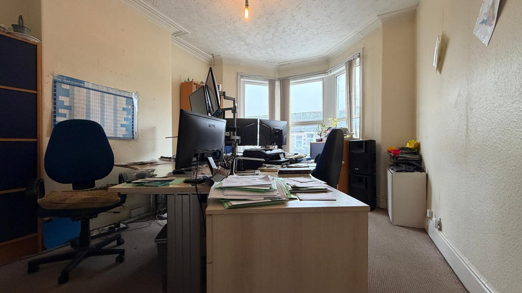 Business Transfer for rent in Cardiff. From R and G Property - Bristol (Apex)