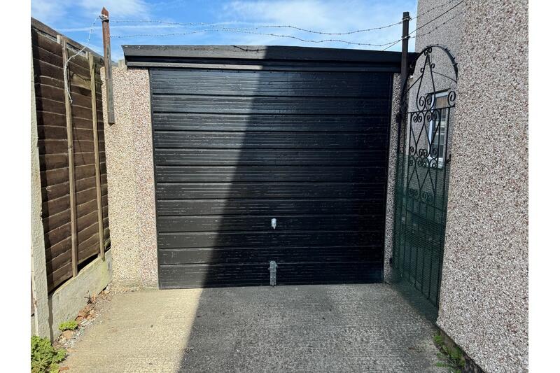 Garages for rent in Daws Heath. From Priority - Westcliff-On-Sea